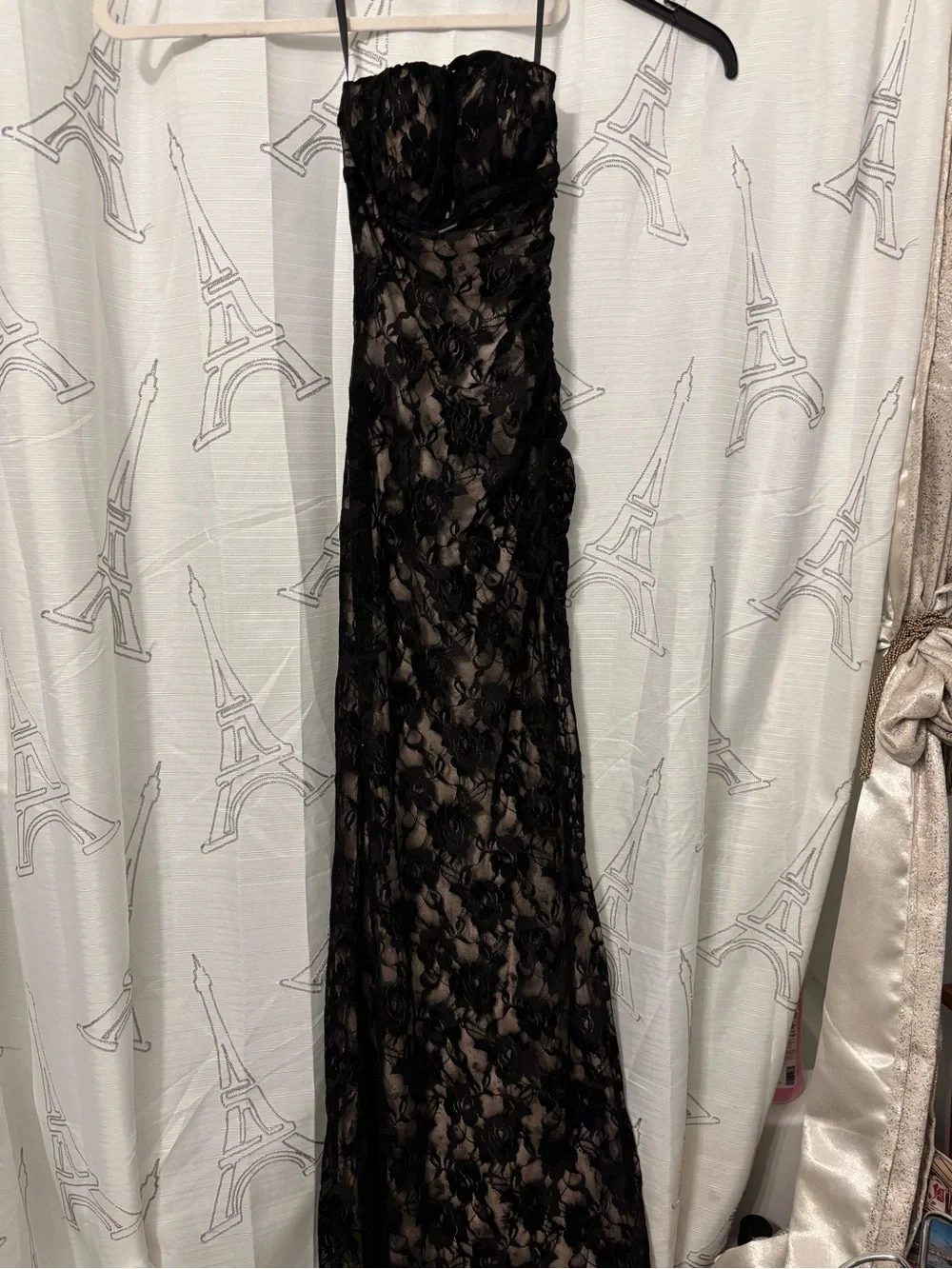Gothic Strapless Black Lace Evening Gown